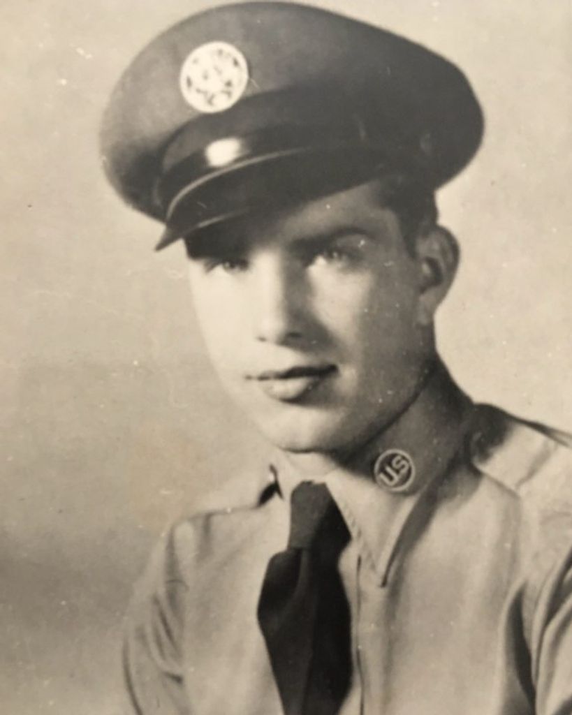 Robert Usiak Profile Photo