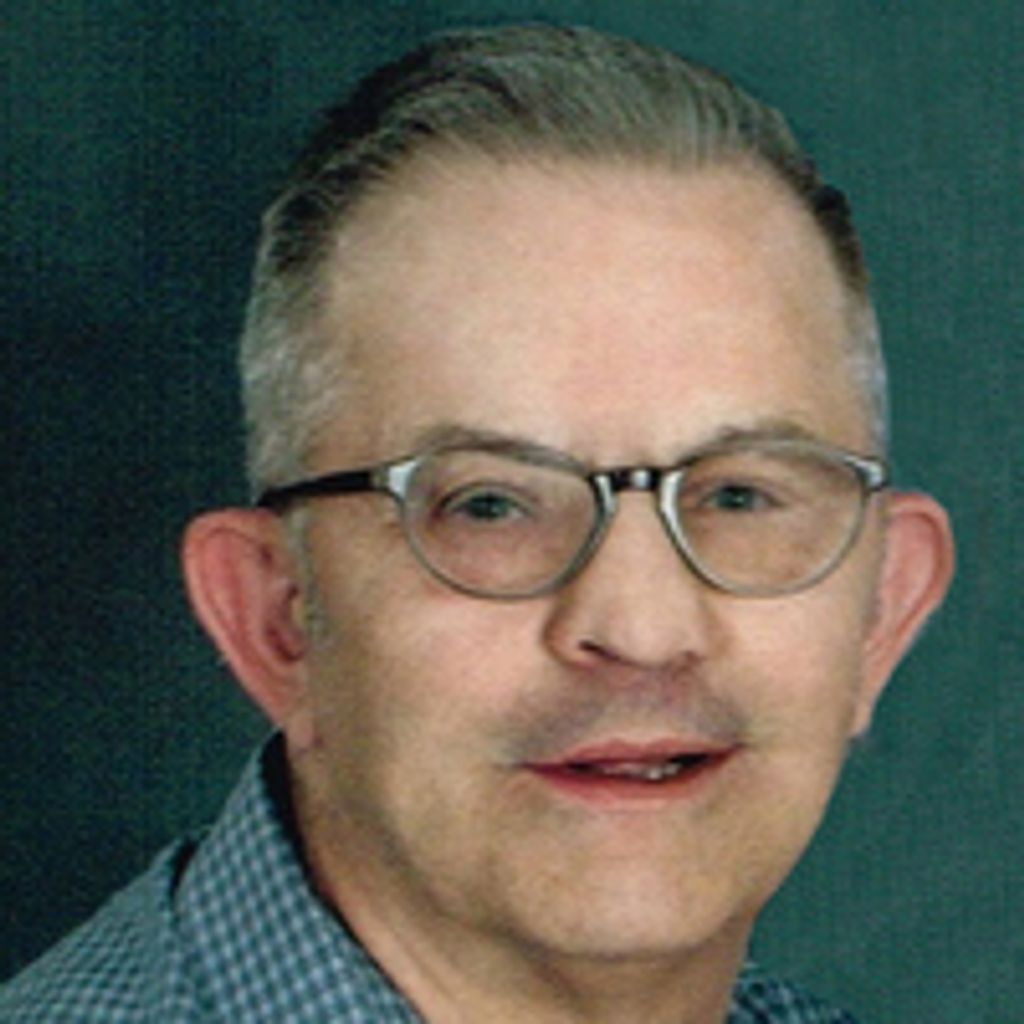 Dennis J Lecher