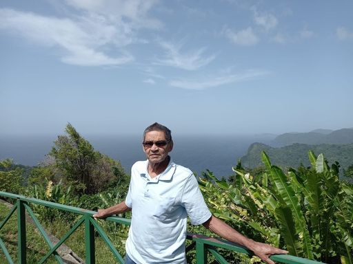 Robert DeFreitas photo gallery thumbnail 10 of 23