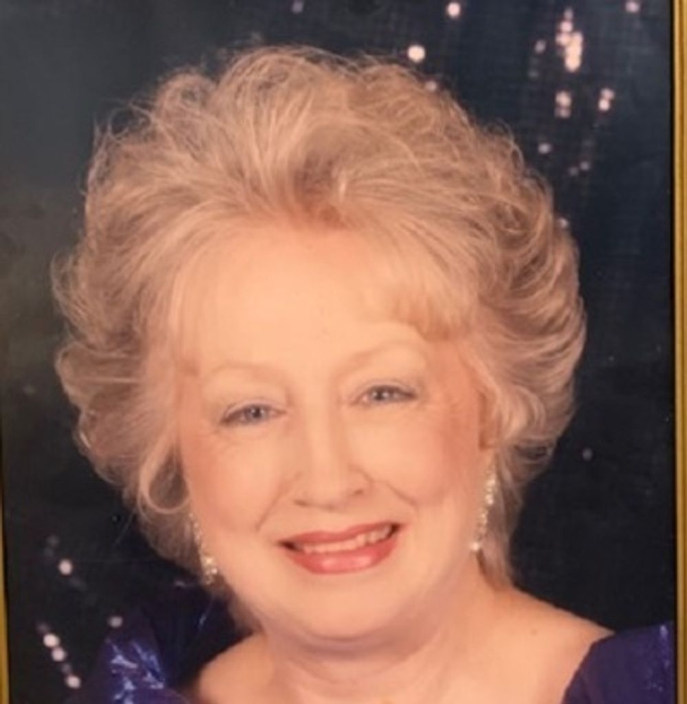 Flora Lee Rust Mise Profile Photo