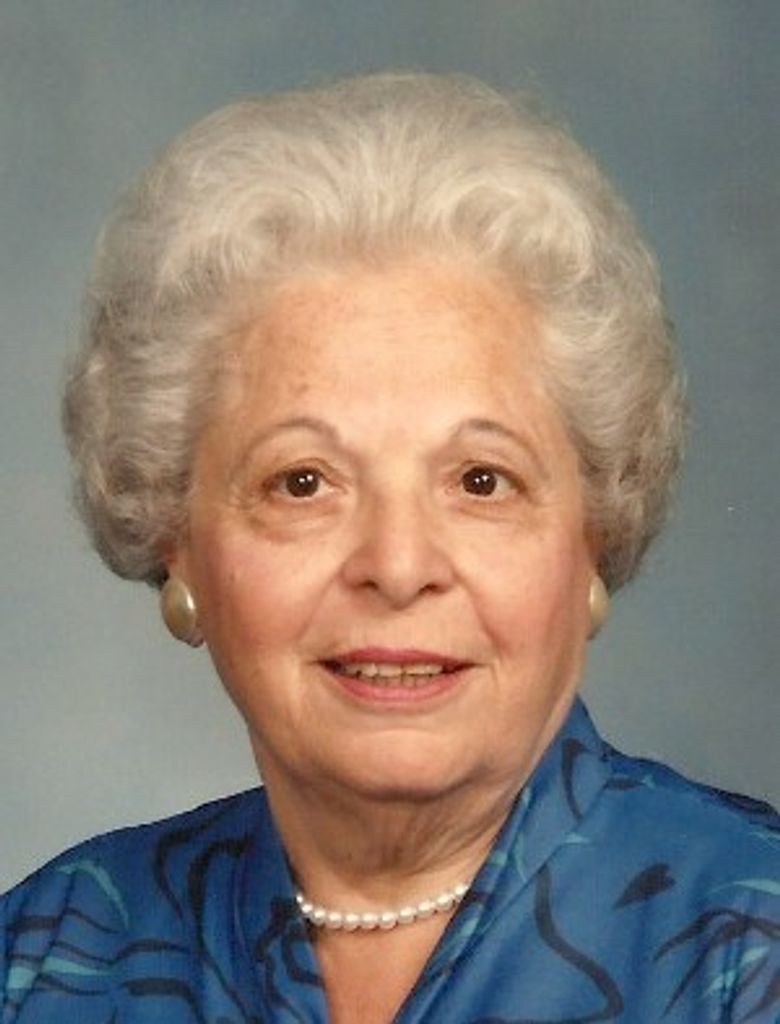 Stella L. Trenta