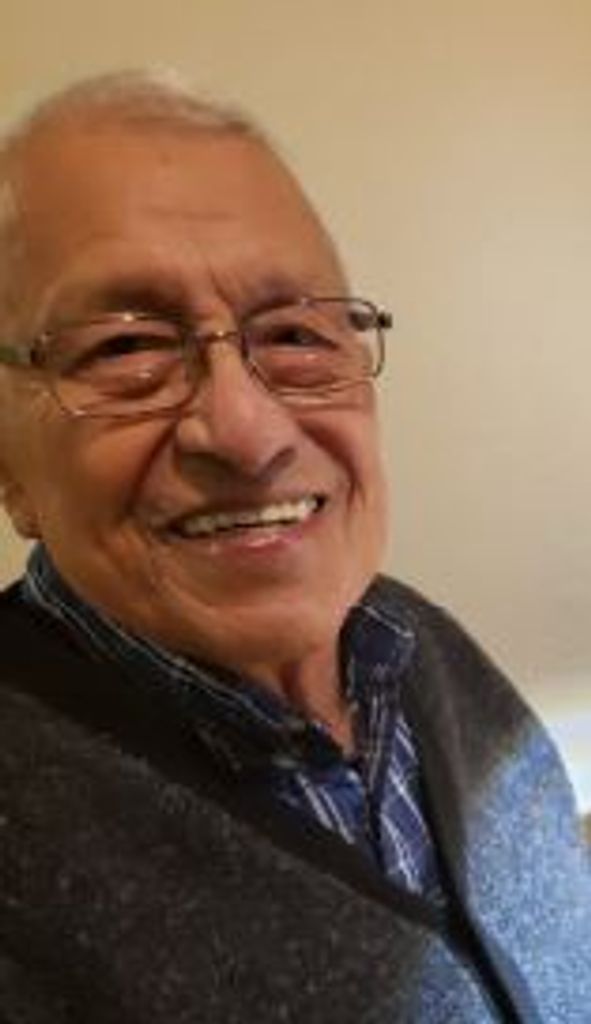 Raul Reyes Profile Photo
