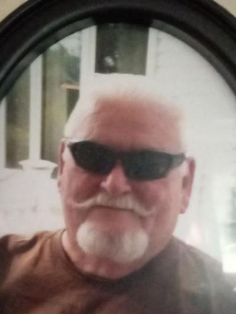 Robert Eichhorn Profile Photo