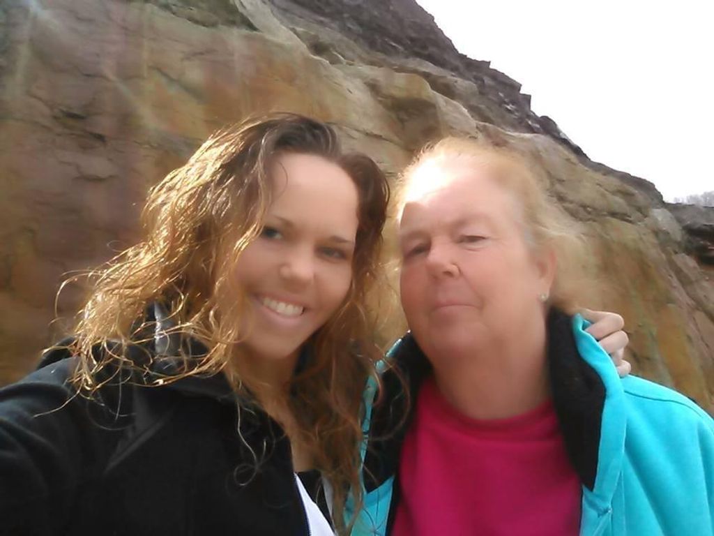 Karen Louise Mccoy Profile Photo