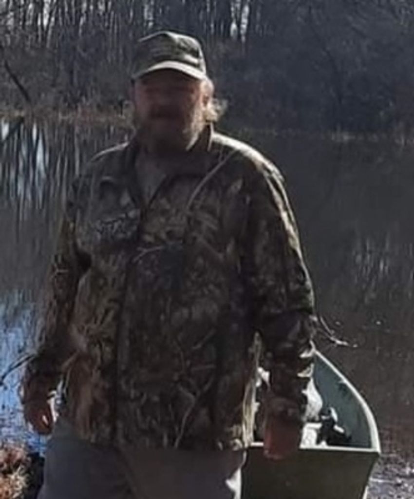 Robert Earl Ellis Profile Photo