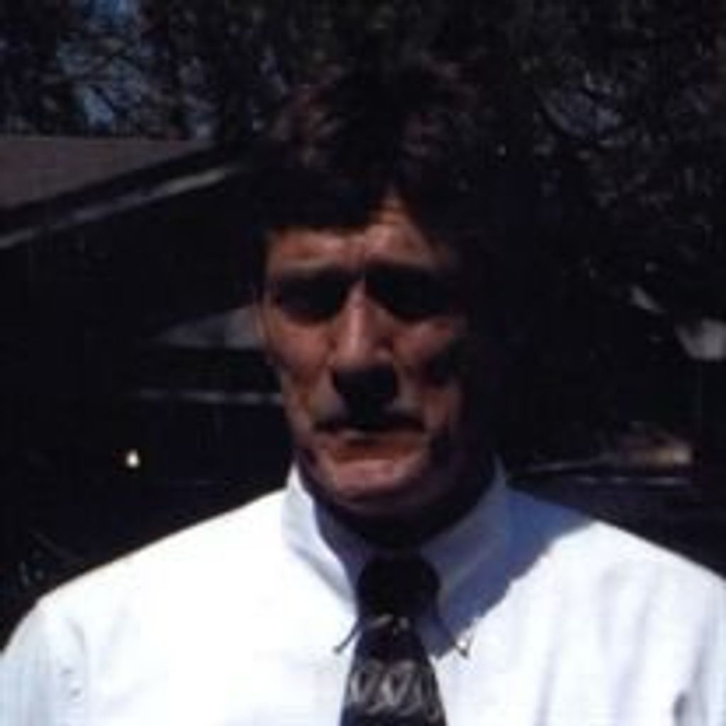 Phil  Wayne McLendon
