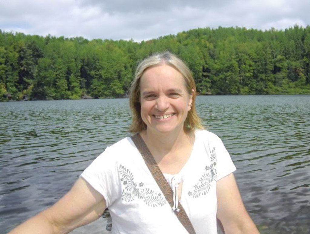 Dianne (Favell)  McIntyre