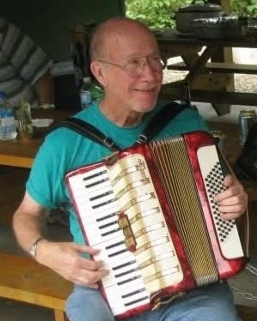Robert Wilusz Profile Photo