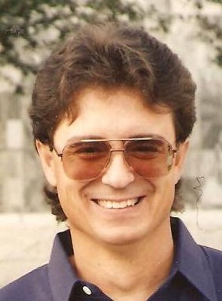 Kim  Russell Chournos Profile Photo