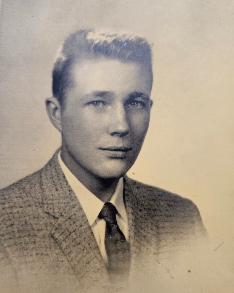 Stephen Robertson Profile Photo