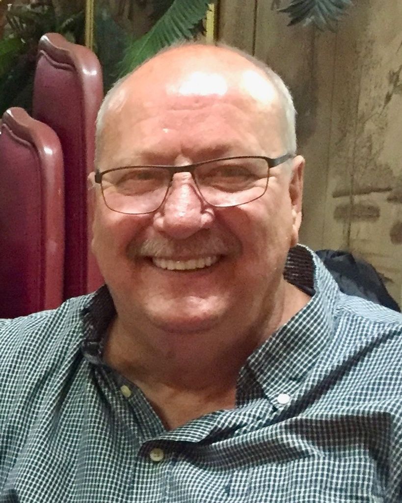 Richard Thomas Dowling Profile Photo