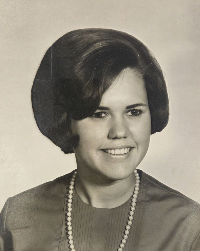 Elaine Winburn Huneycutt Profile Photo