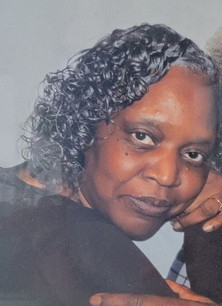 Ramona Lynn Woodard Profile Photo