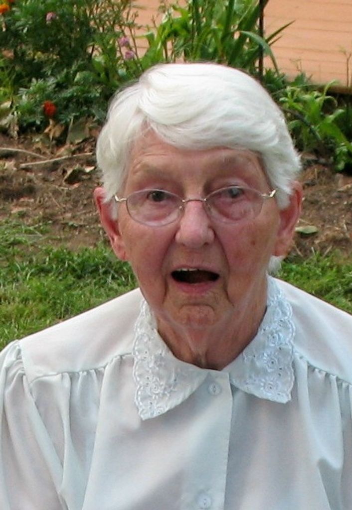 Martha B Albuoy