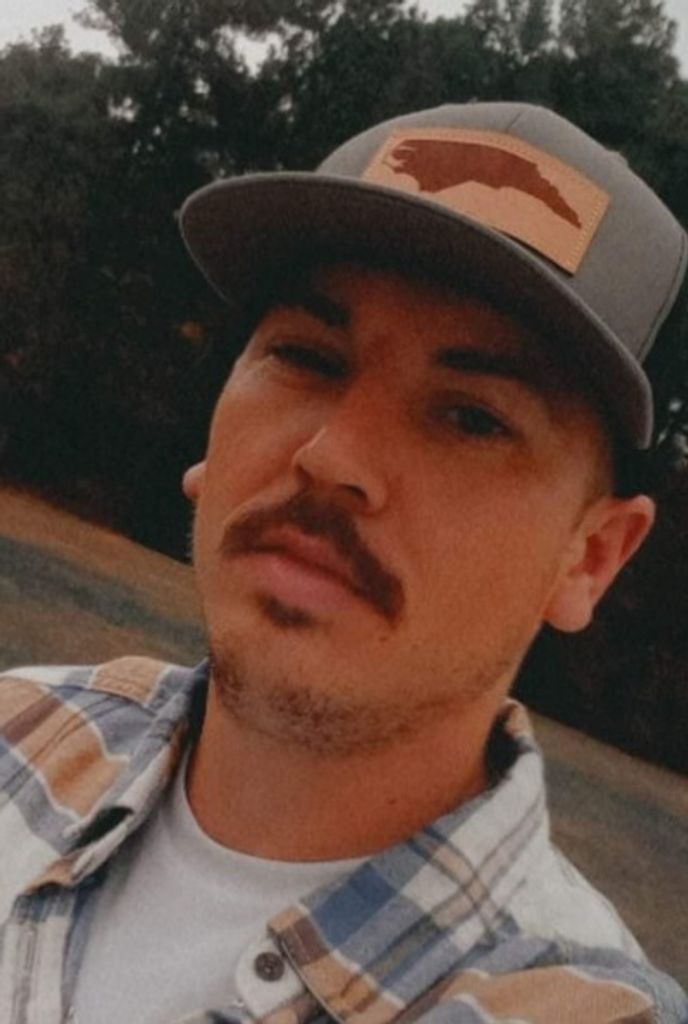 Ashton Grissom Profile Photo