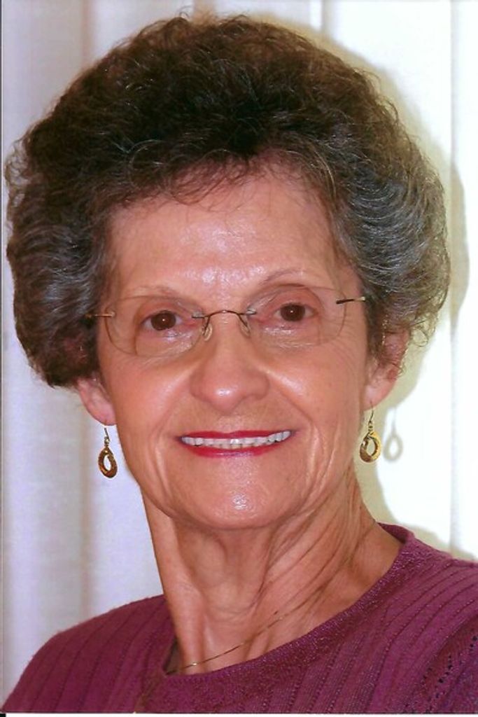 Lynda Petro Profile Photo