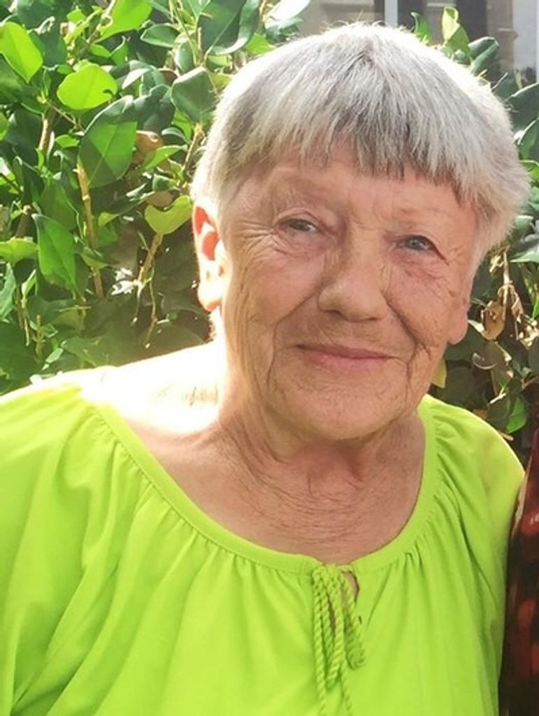 Helen E Havard Profile Photo