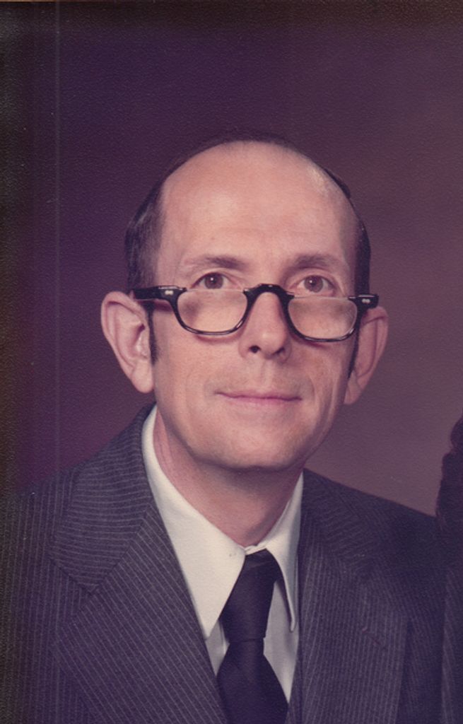 Dr. Robert D. Holland, M.D.