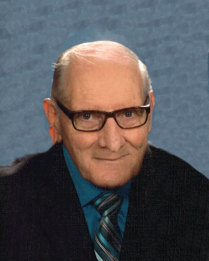 Russell J. Muur