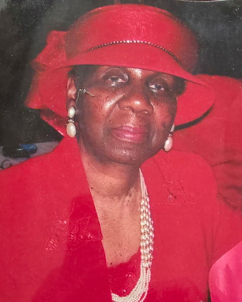 Maxine Y. Simpson Profile Photo