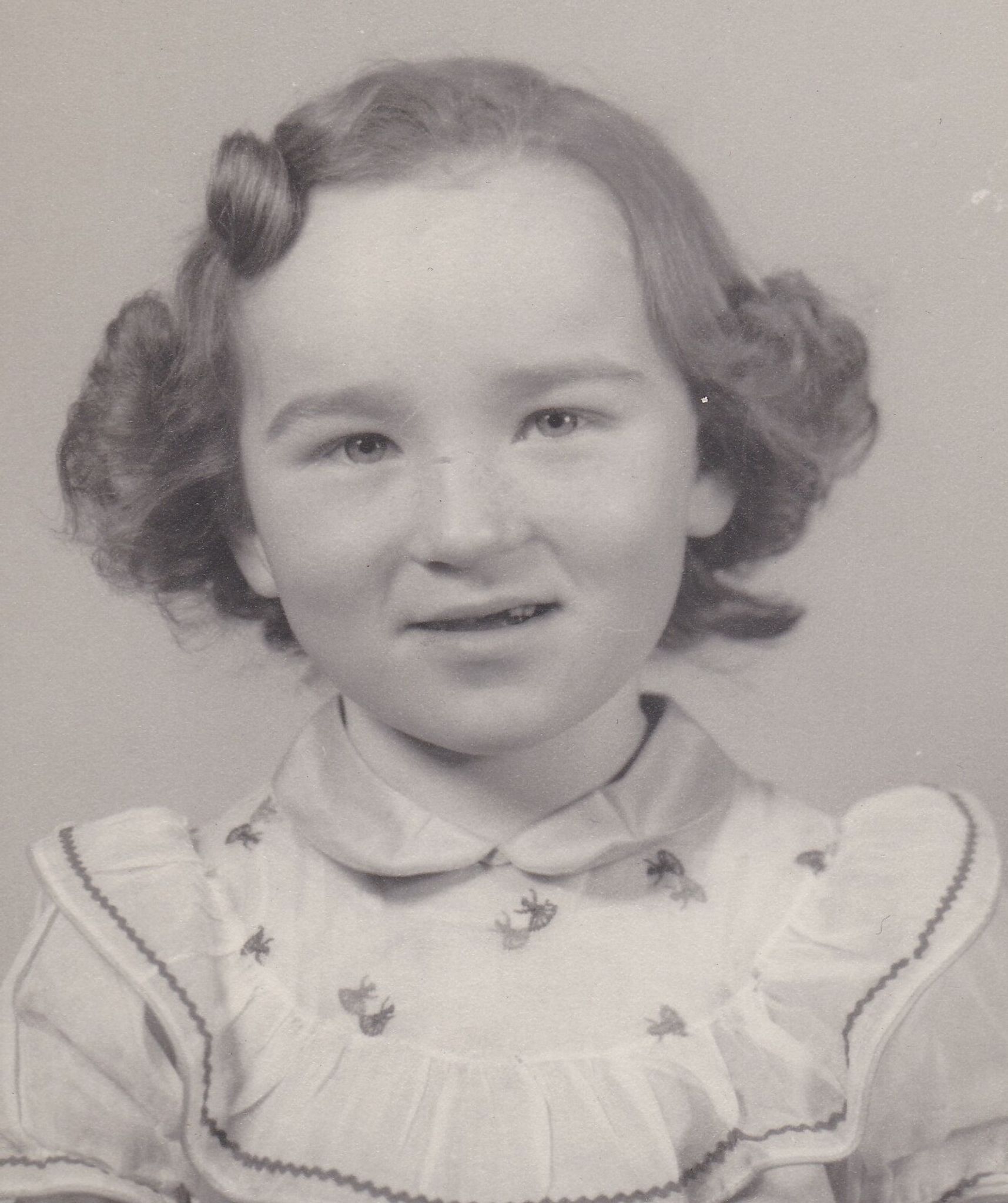 Rosellen B. (Moseley)  Fox photo gallery image 2 of 45