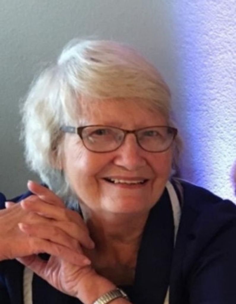 Dorothy Wrage