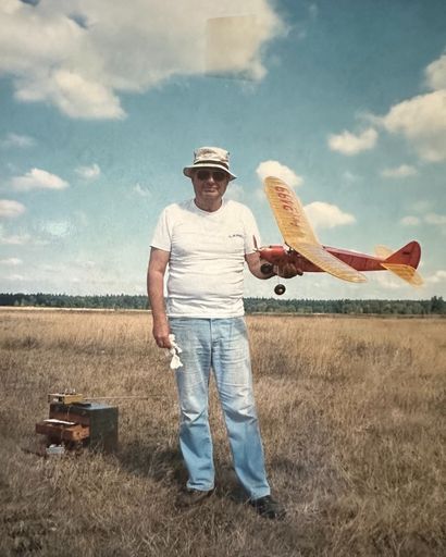 Robert Leroy Hatch Profile Photo