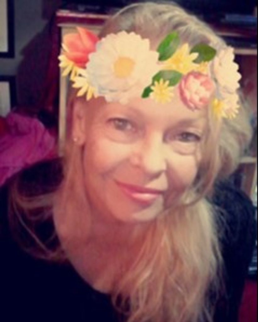 GeDohnne' Kerri White