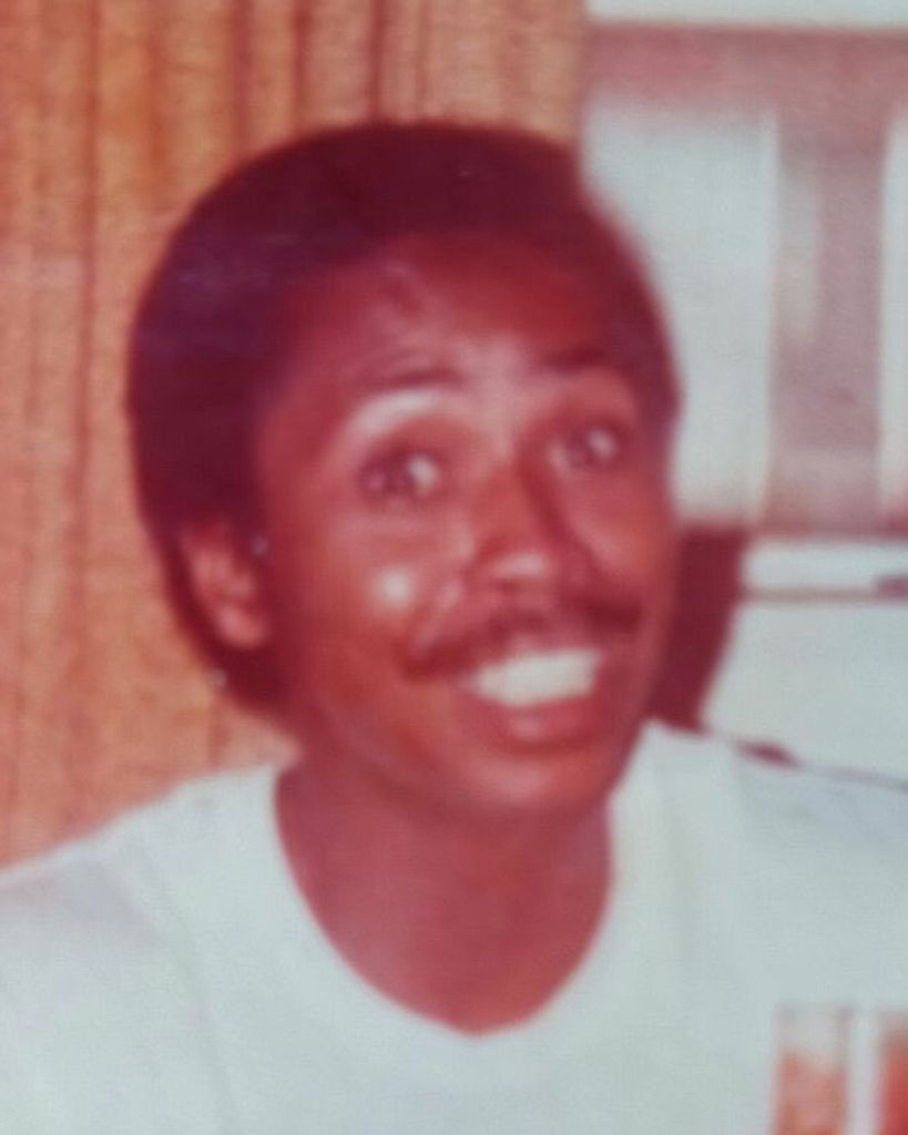 Warren Dennis Young Profile Photo