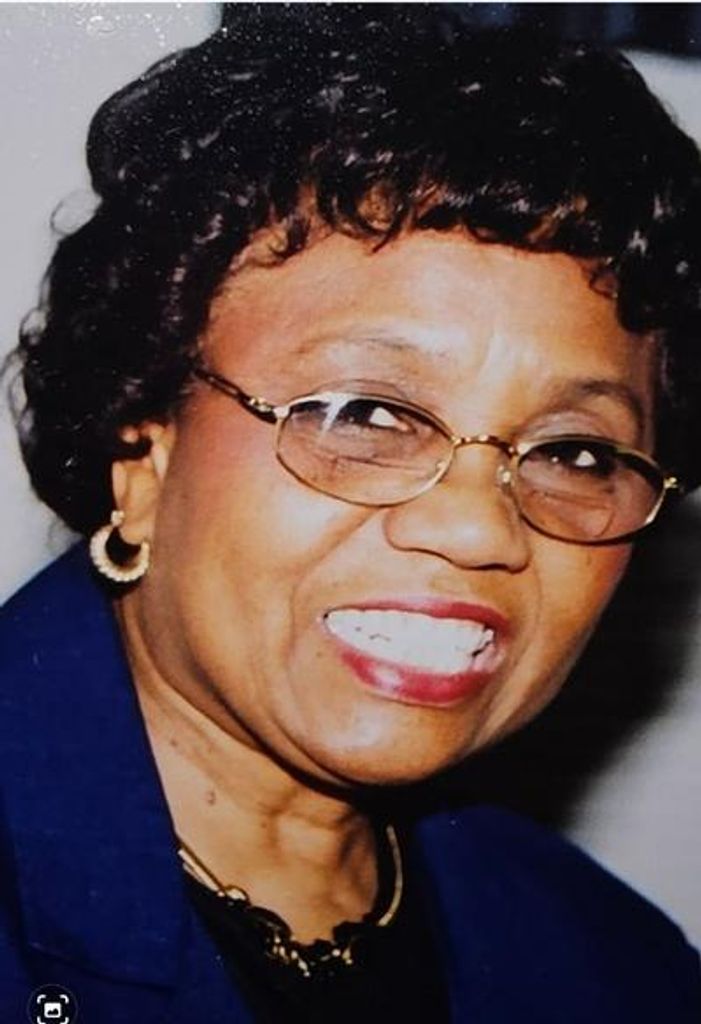 Mrs. Pearlie Beatrice Jones Profile Photo