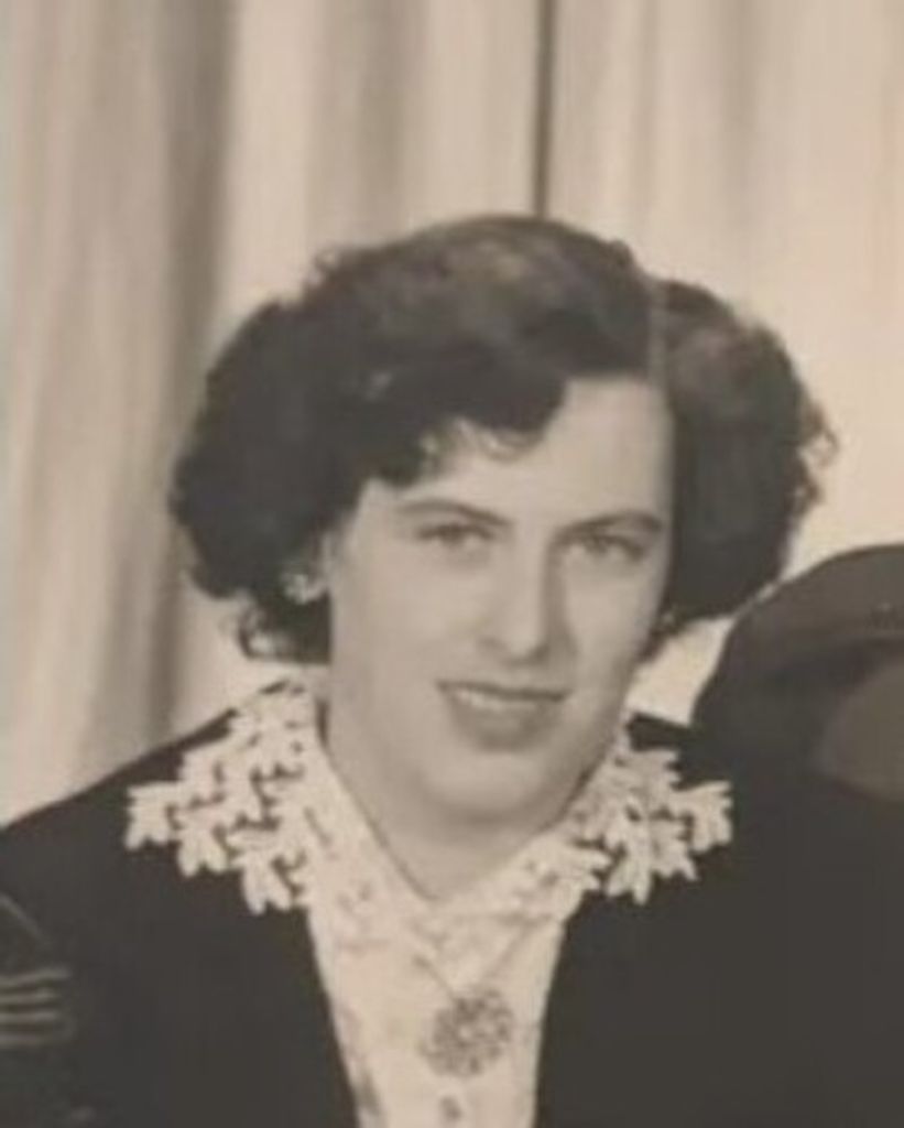 Maximiliana "Maxi" Camp