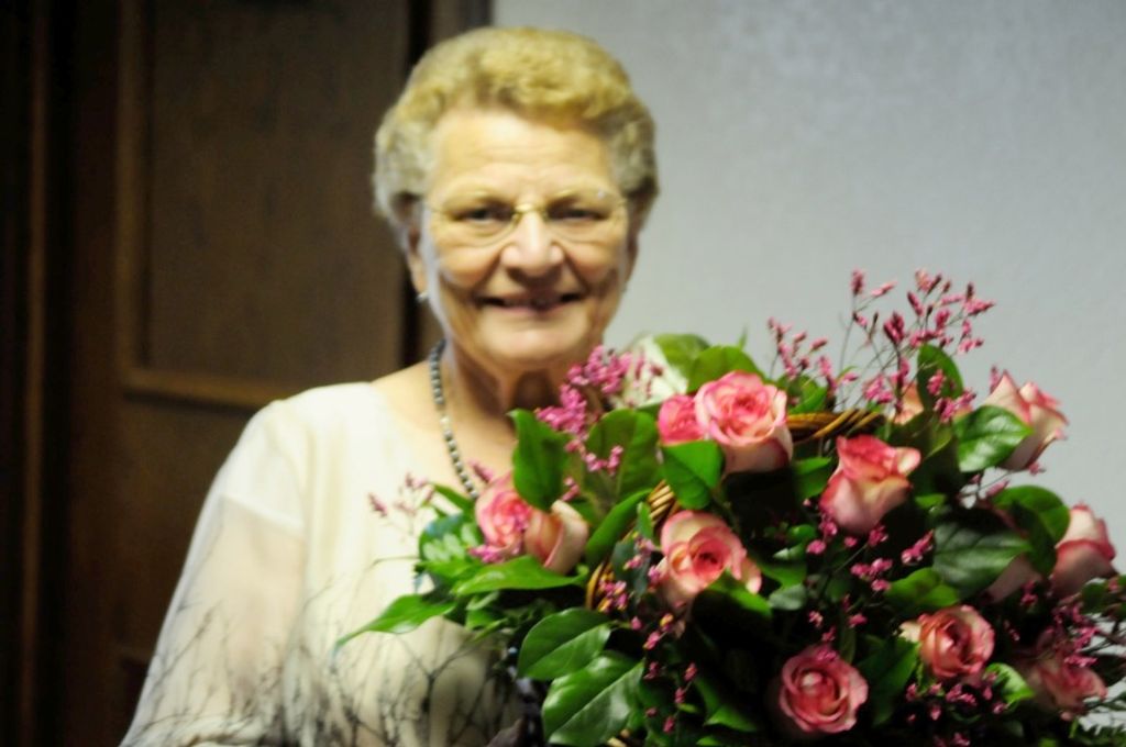 Joan Roberts
