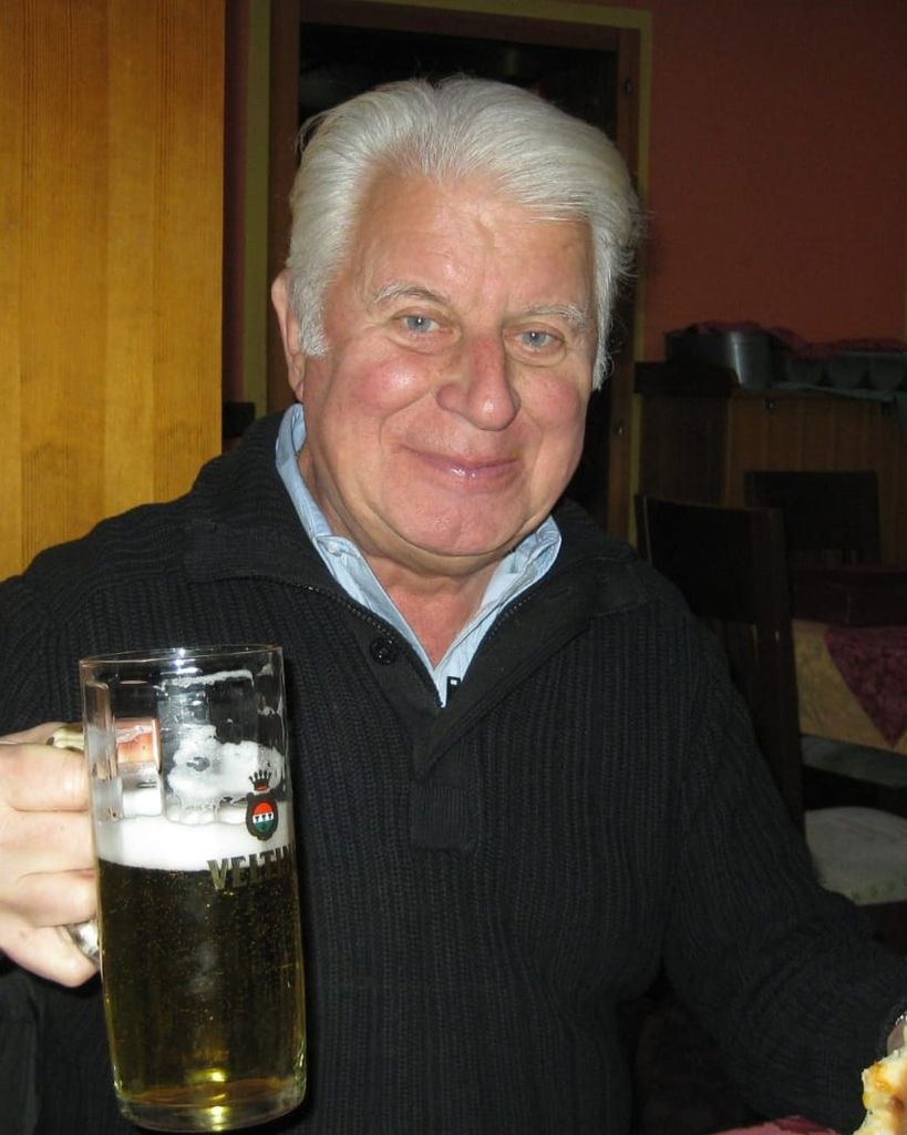 Anton Tusak Profile Photo