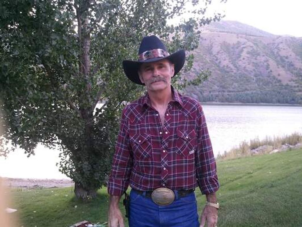 Robert Joseph Lloyd Profile Photo