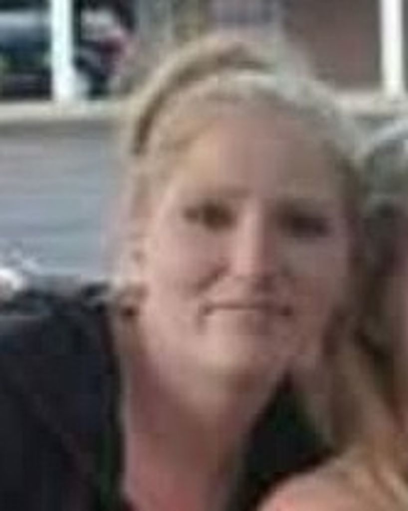 Ashley Samantha Lauzon Profile Photo