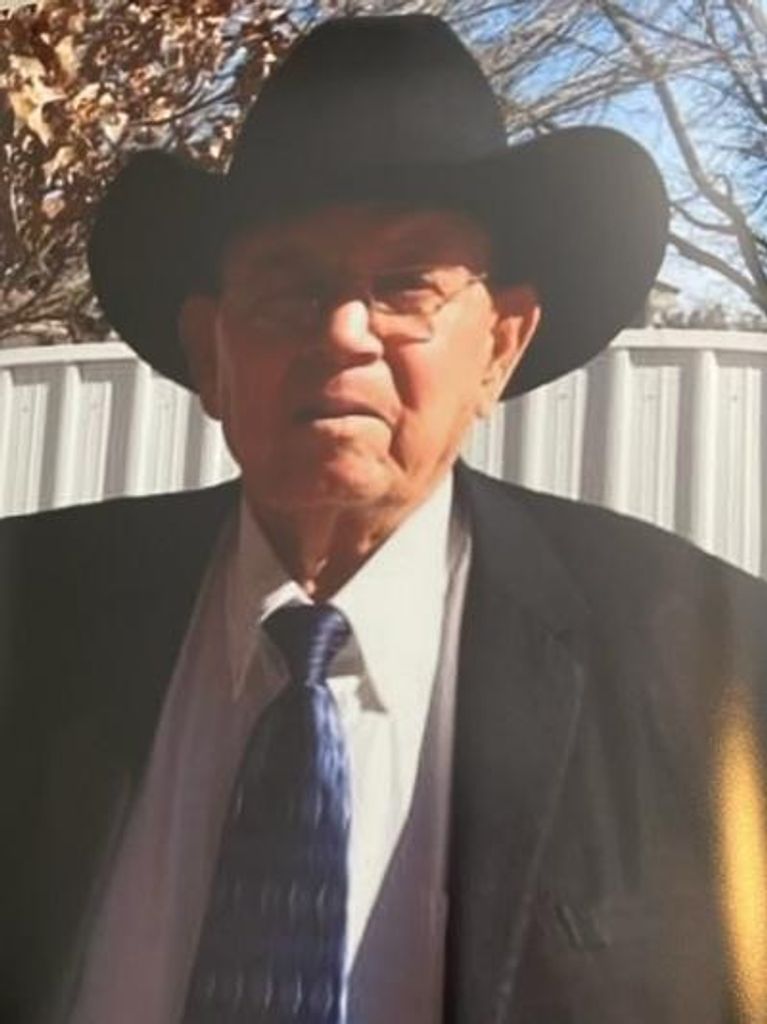 Manuel Villalobos Profile Photo