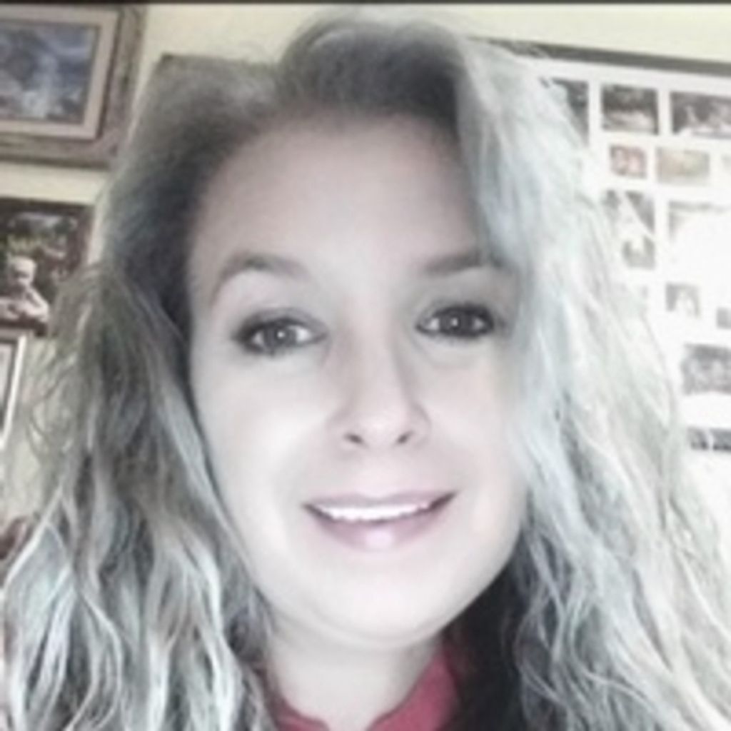 Amy Davis Profile Photo