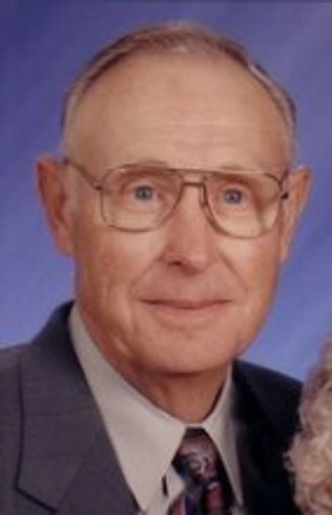 Lester William Oelschlager Profile Photo