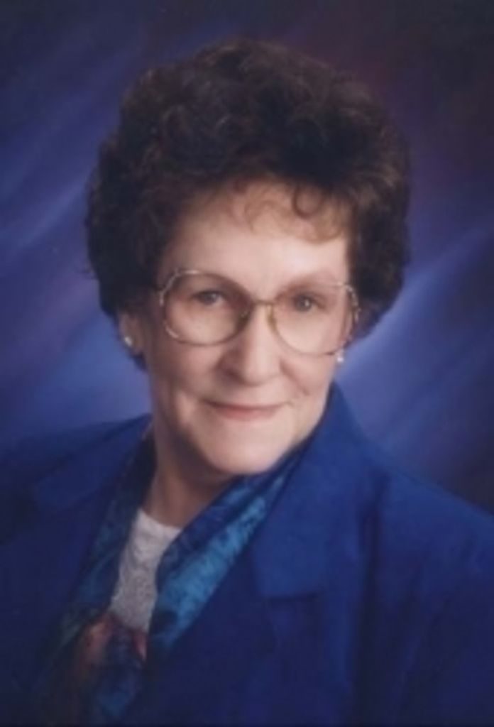 Evelyn R Albrecht