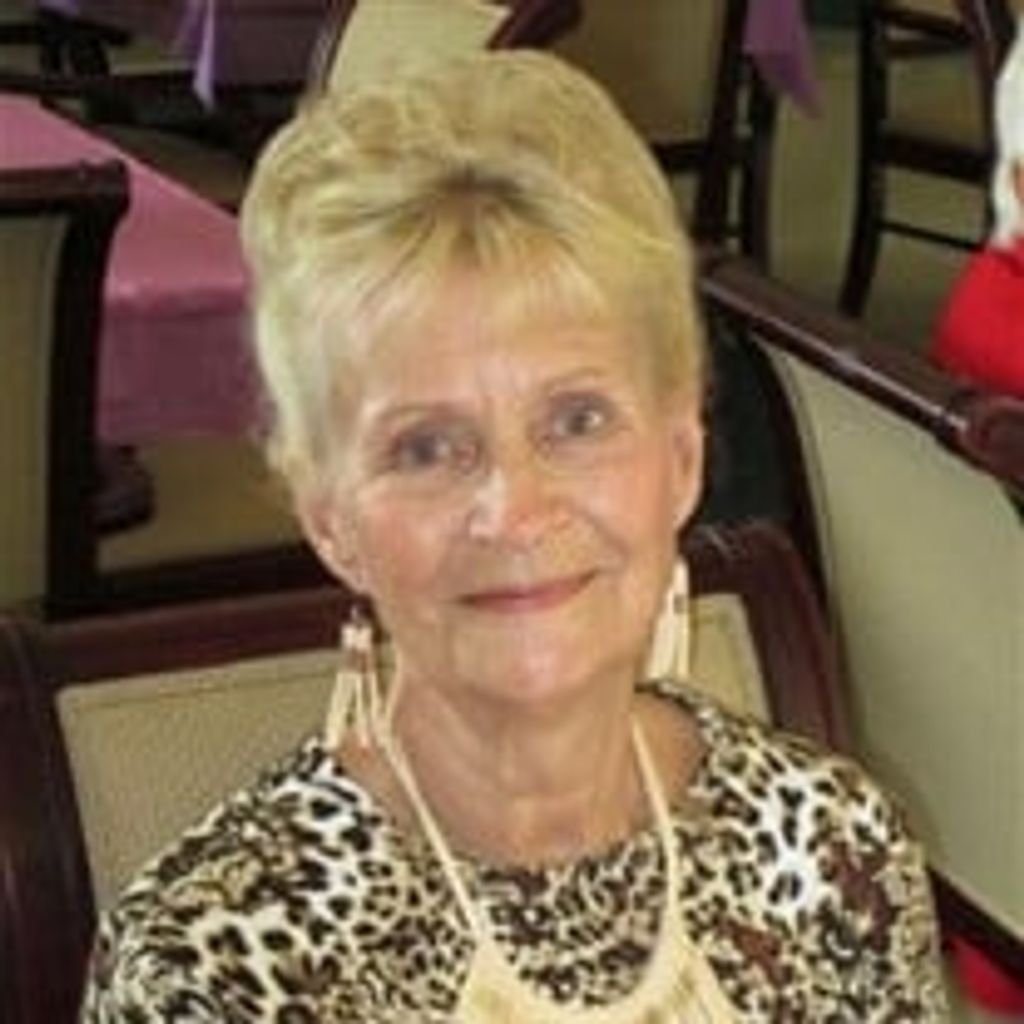 Dorothy Lee (Raynor) Thomas