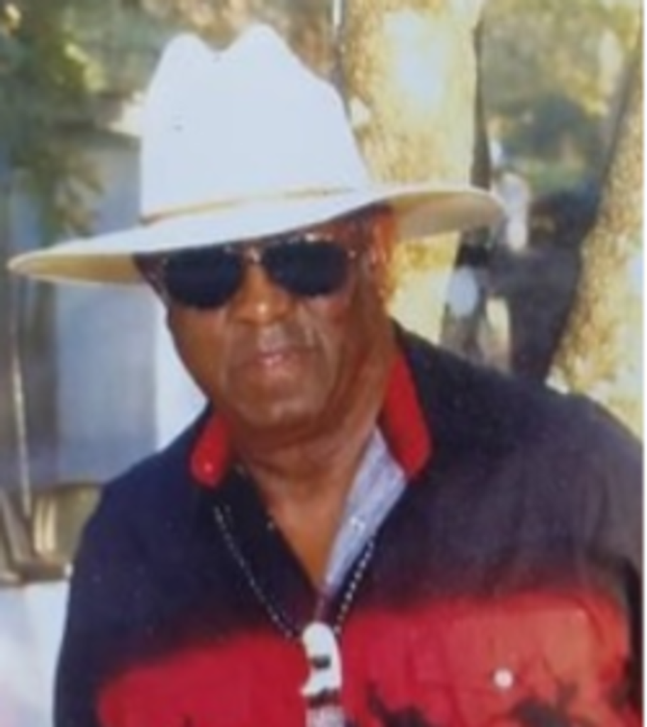 Louis Mitchell Profile Photo