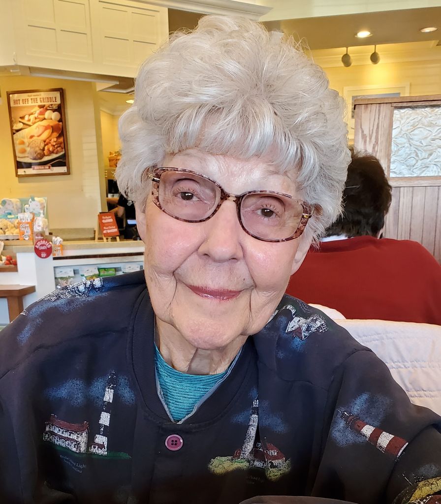 Elaine Thacker Profile Photo