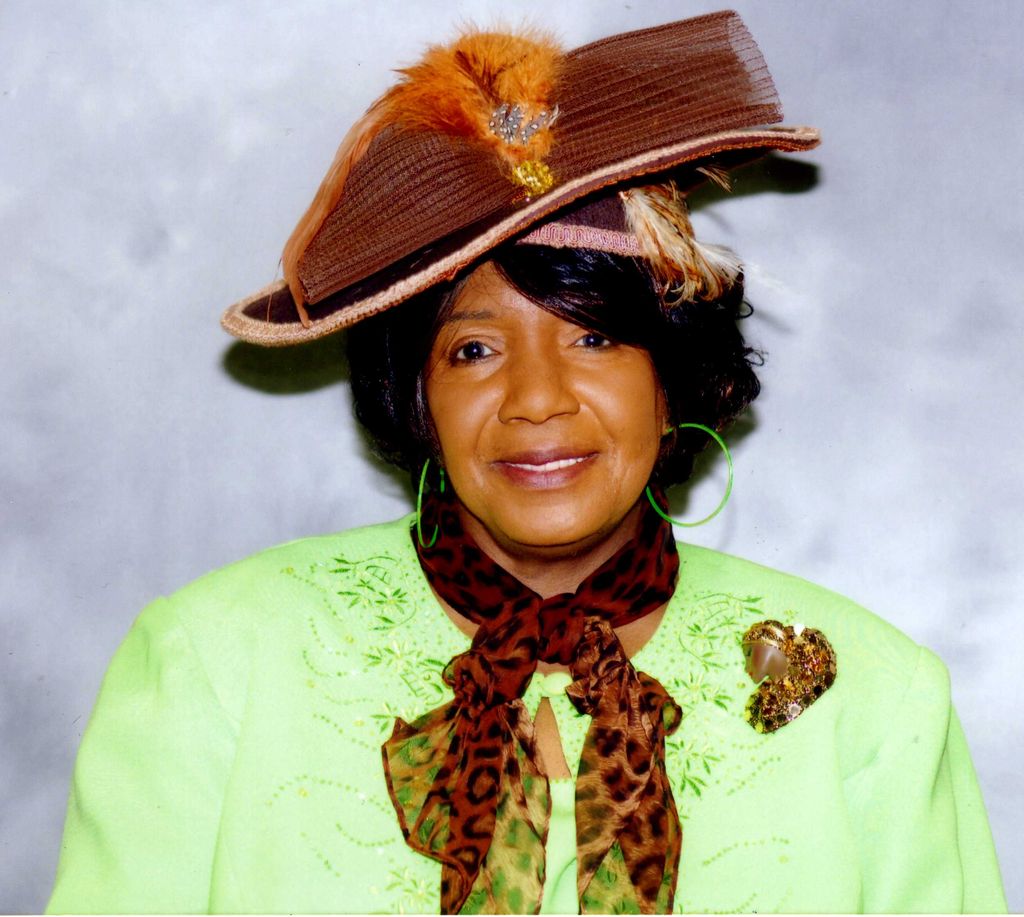 Helen Louise Saunders