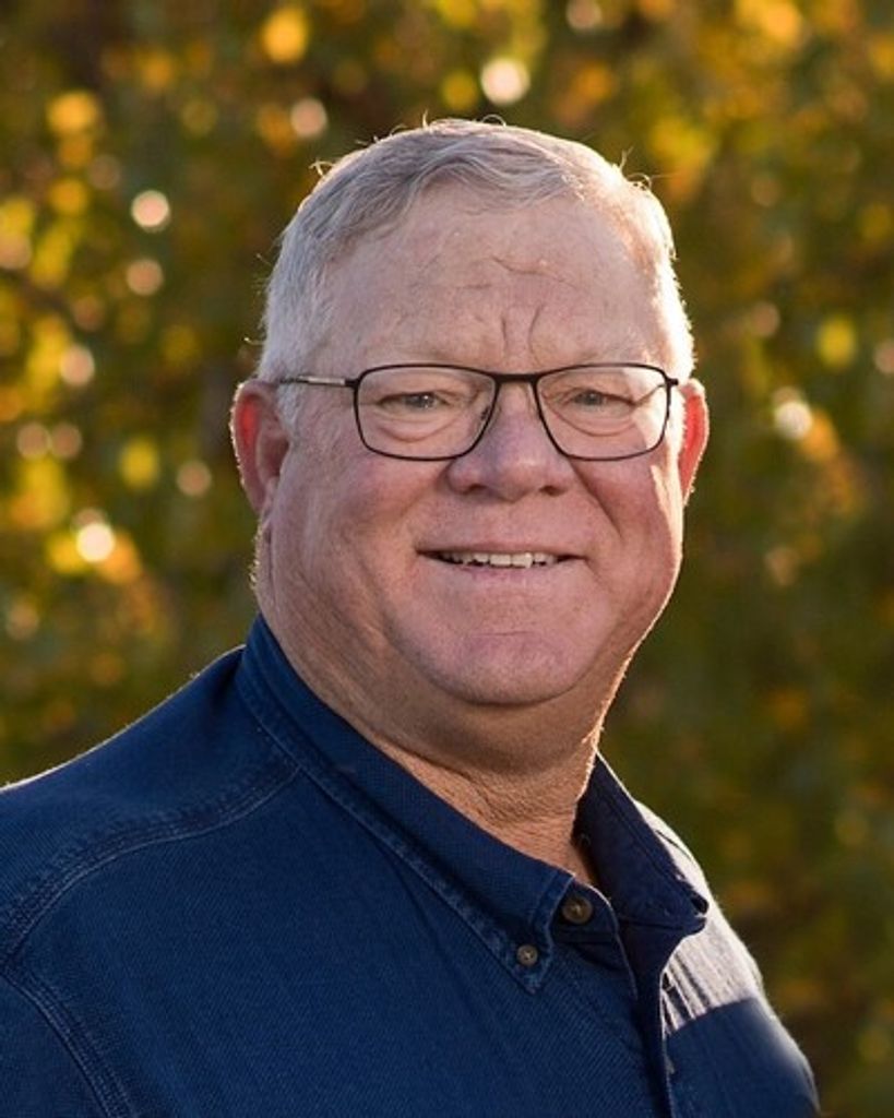 Monte Albert Profile Photo