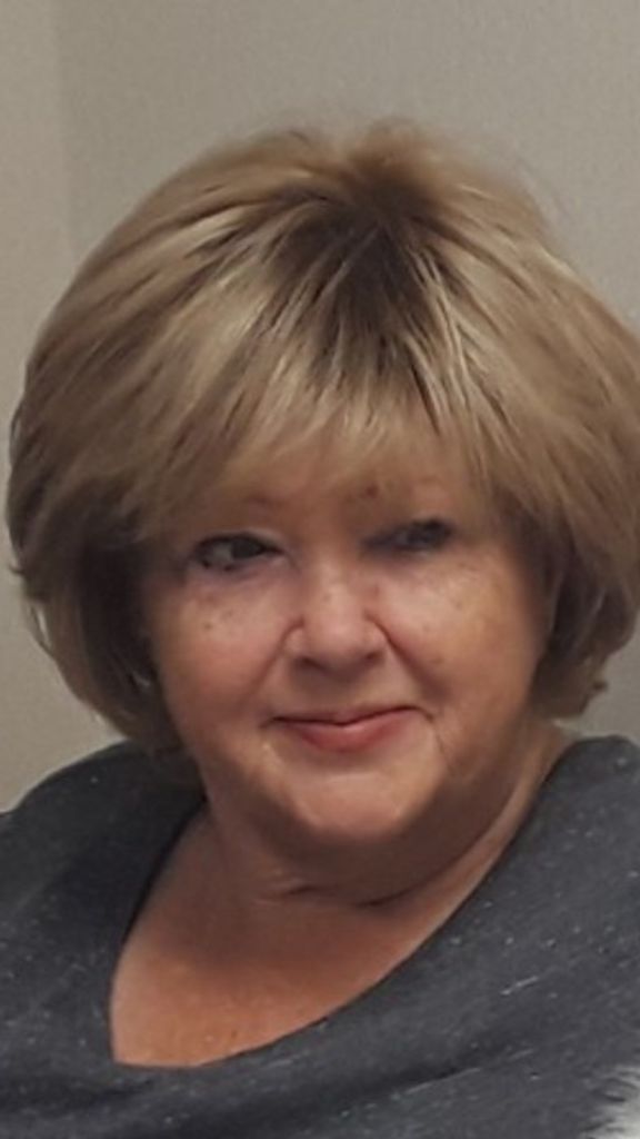 Lisa R (Geisendorff)  Owen Profile Photo