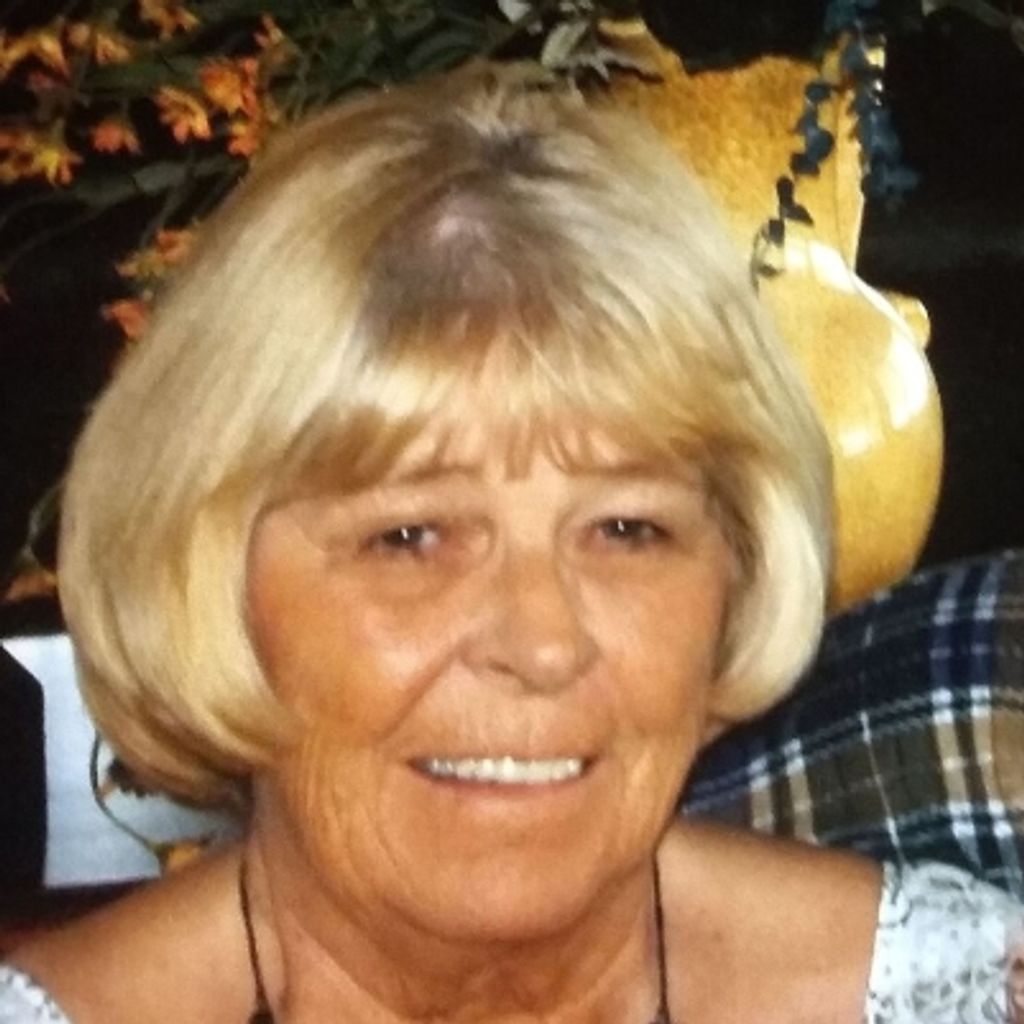 Lynne Sanduk Profile Photo