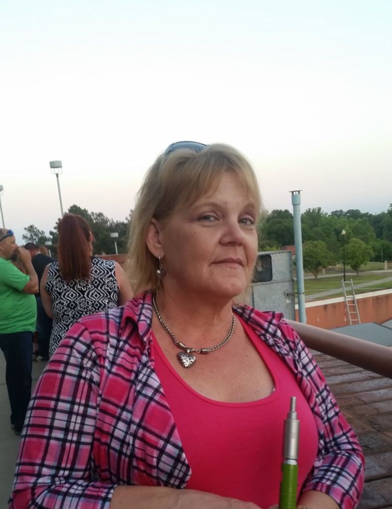 Robin Lynne Bruce Profile Photo