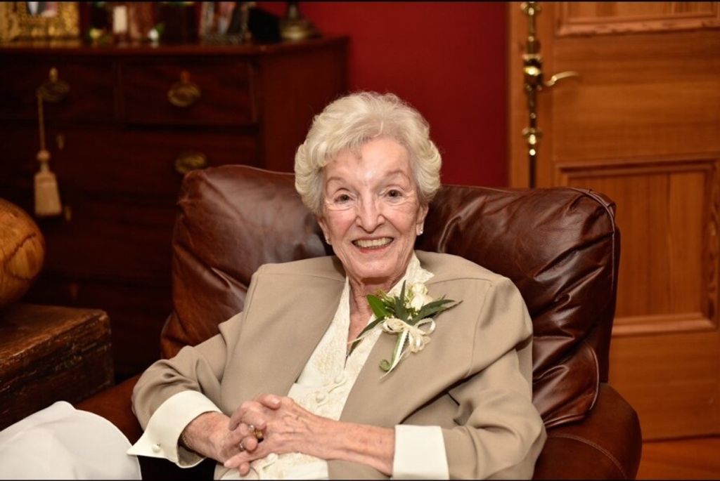 Dorothy (Dottie) Godwin Caye