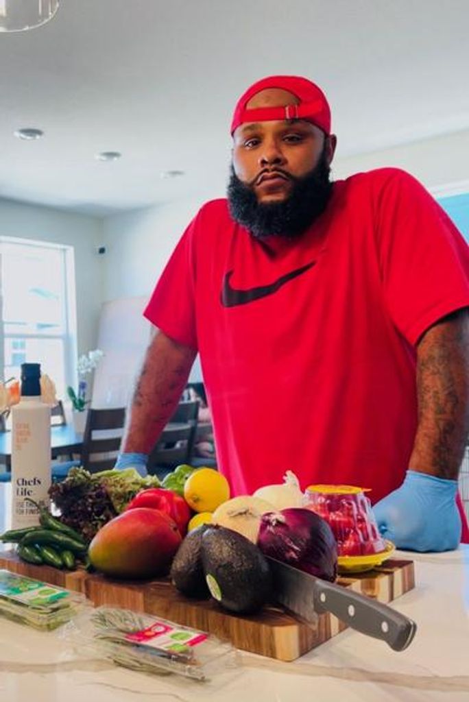 Robert Laroy Jones Profile Photo