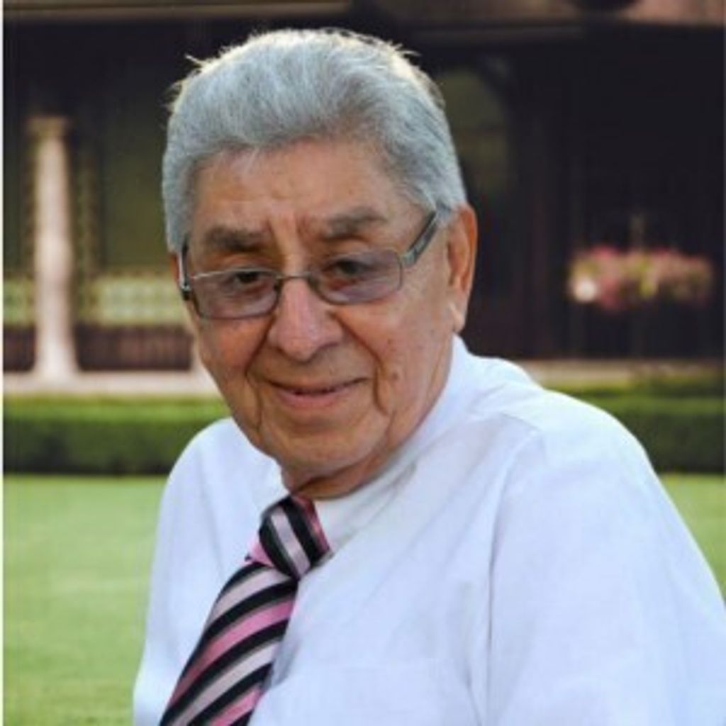 Victor Navarro Jr. Profile Photo